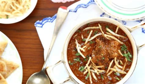  Le Nihari: Un ragoût crémeux et fondant à découvrir absolument à Bhopal!