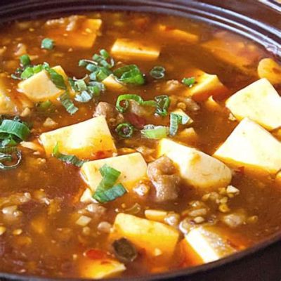  Le Tofu Mapo de Huangshan: Savoureux et Picquant, une Danse Umami sur Votre Papille!